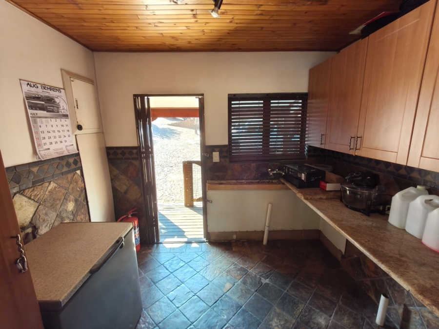 5 Bedroom Property for Sale in Waterkloof A H North West